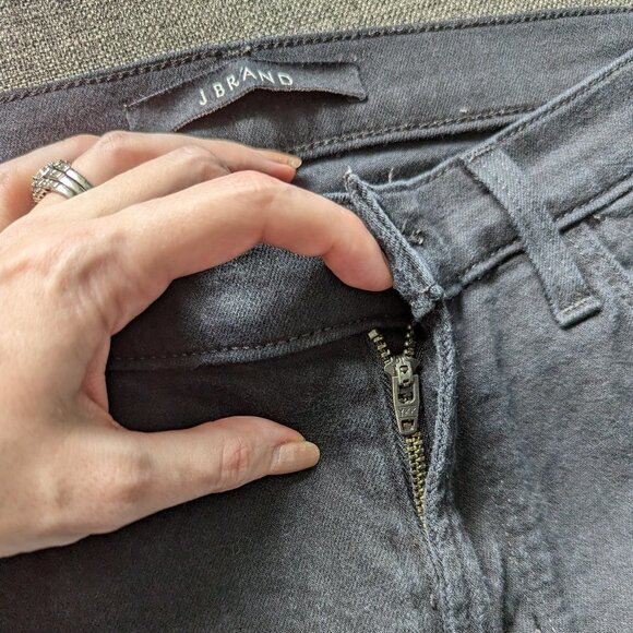 J Brand Super Skinny Mid Rise Black Jeans in Colourway Seriously Black - Picture 6 of 12